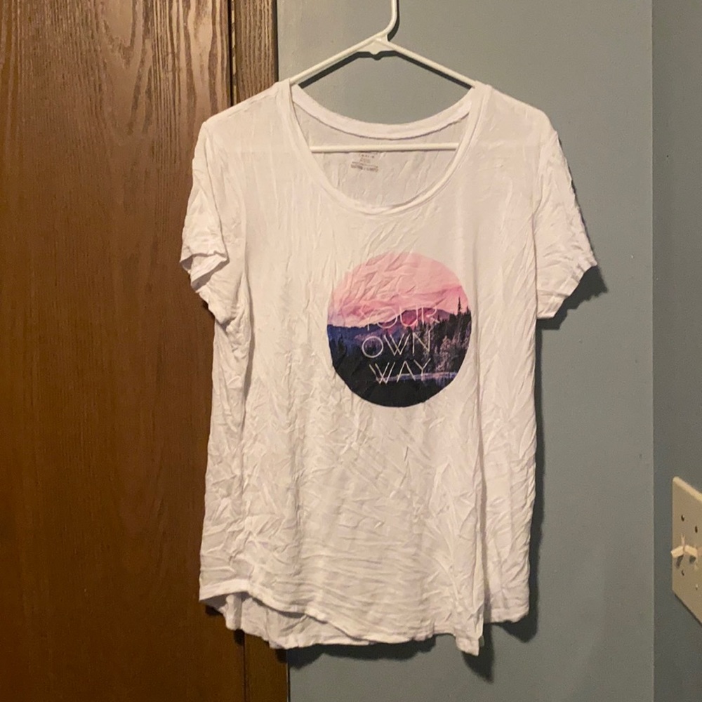 Large women’s tee shirt